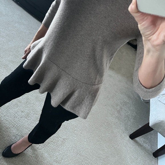 Land's End Tan with Ruffles Cashmere Sweater XS - Picture 2 of 6